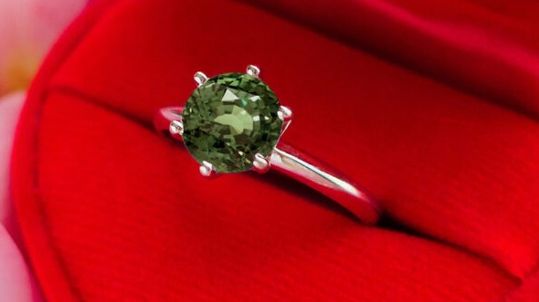 emerald ring