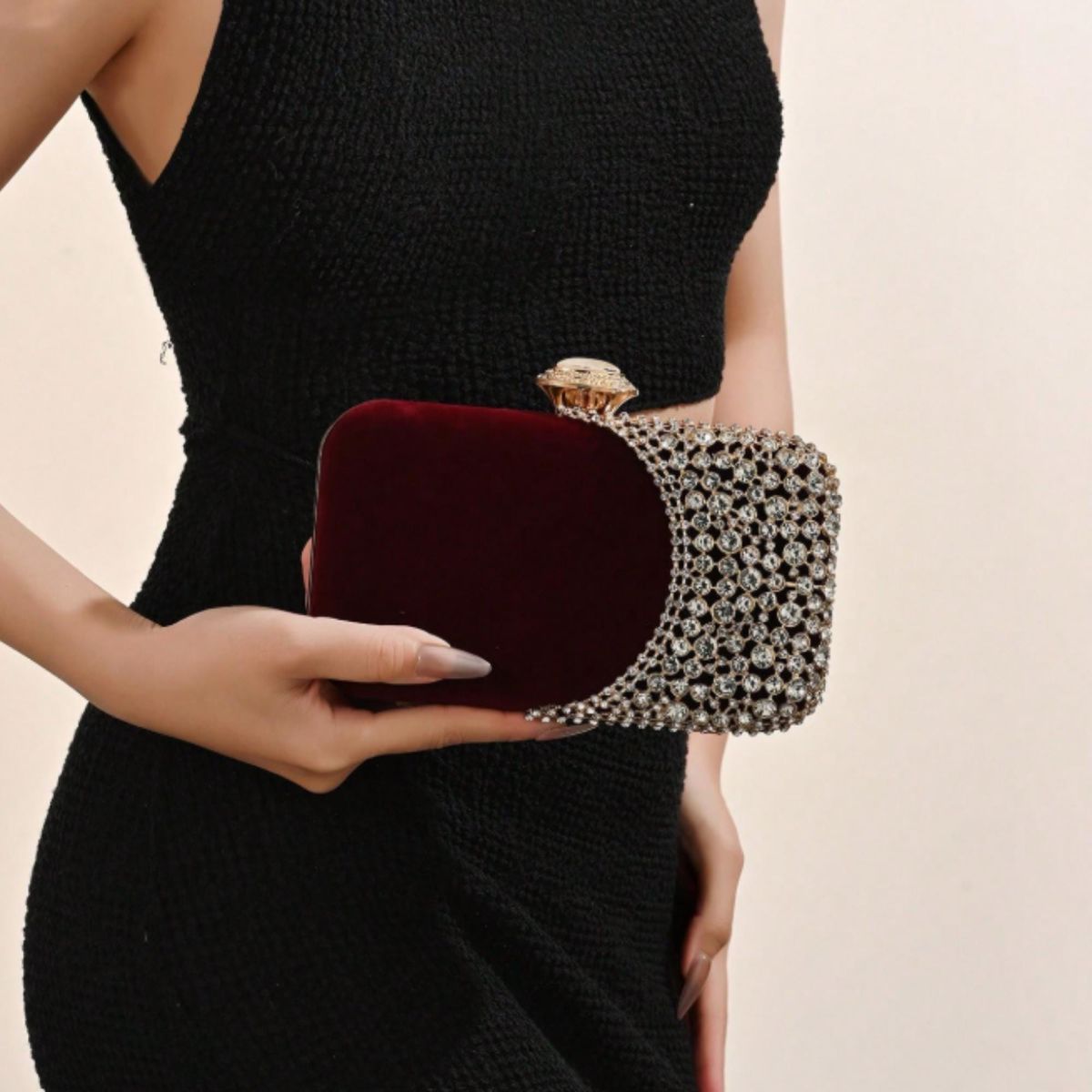 Holiday Accessories: Festive Clutch Bags