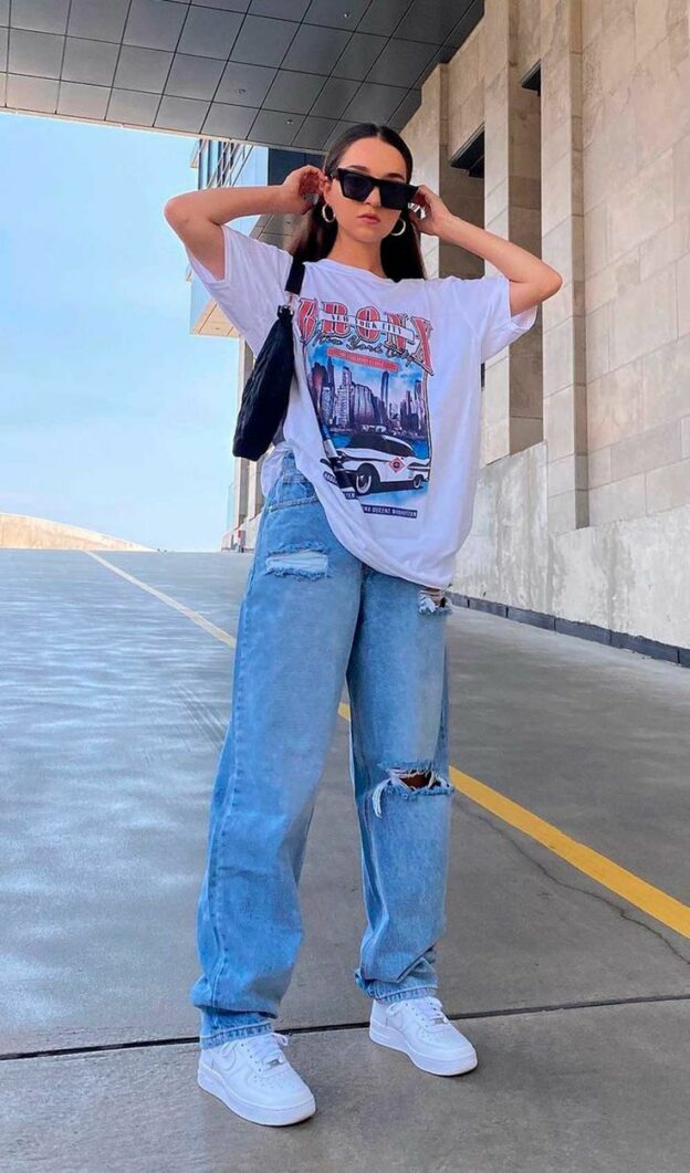 Y2k 2000s fashion style