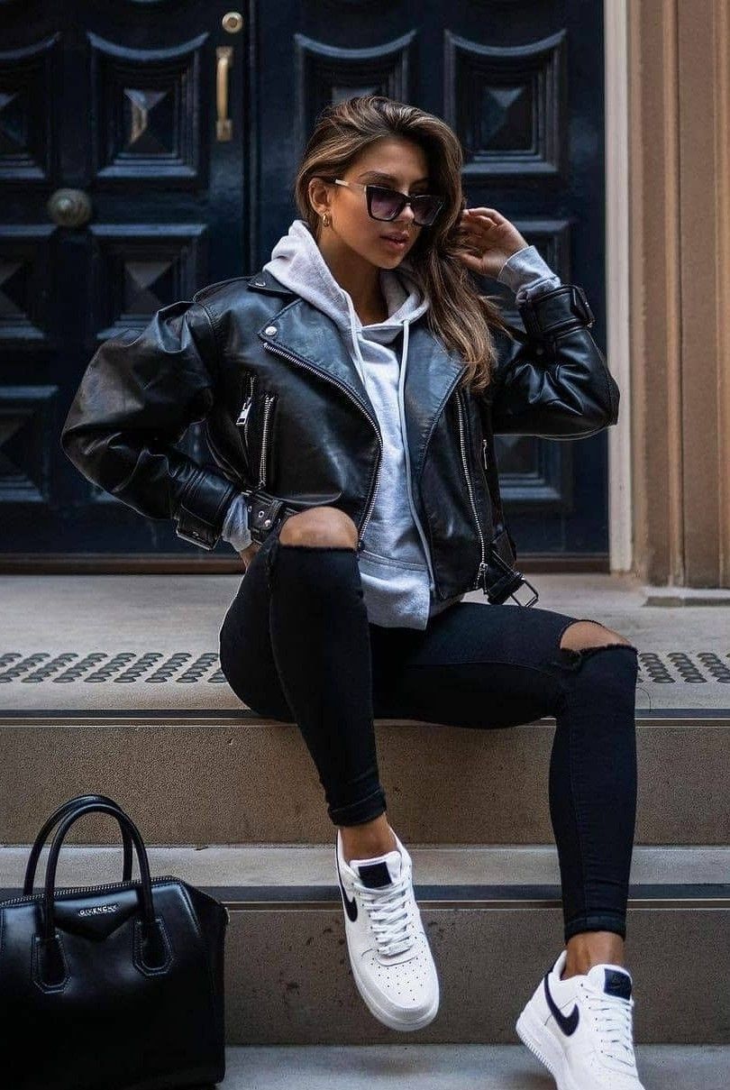 Casual Holiday Sneaker slims