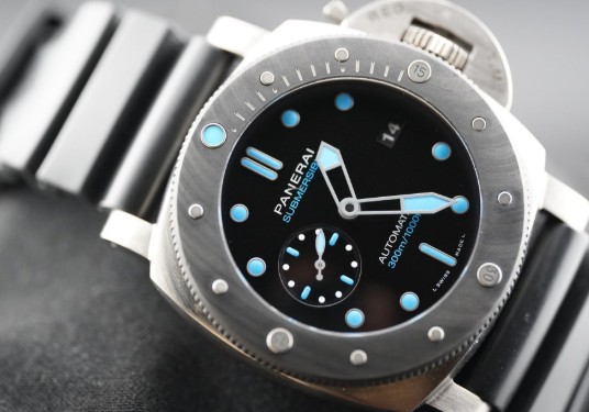 Buying Panerai luxury watches online