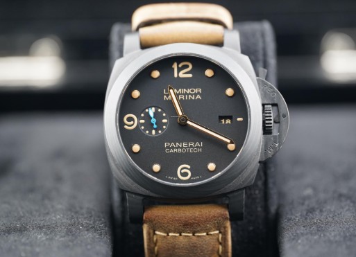 Buying Panerai Luminor luxury watches online