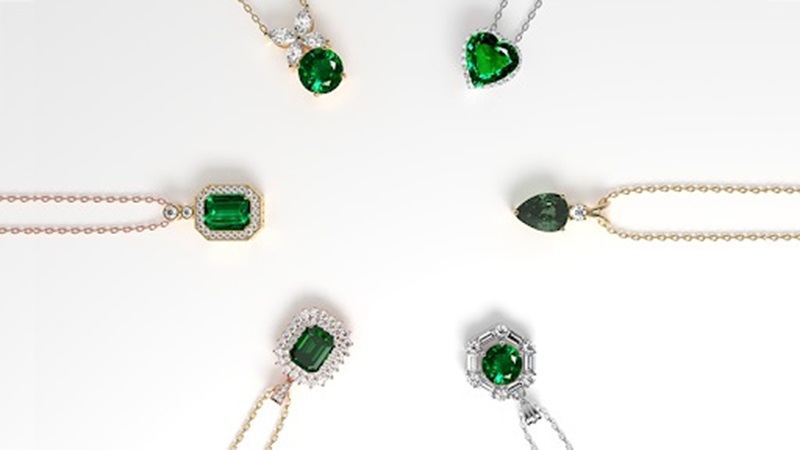 6 example of loose emeralds in necklaces
