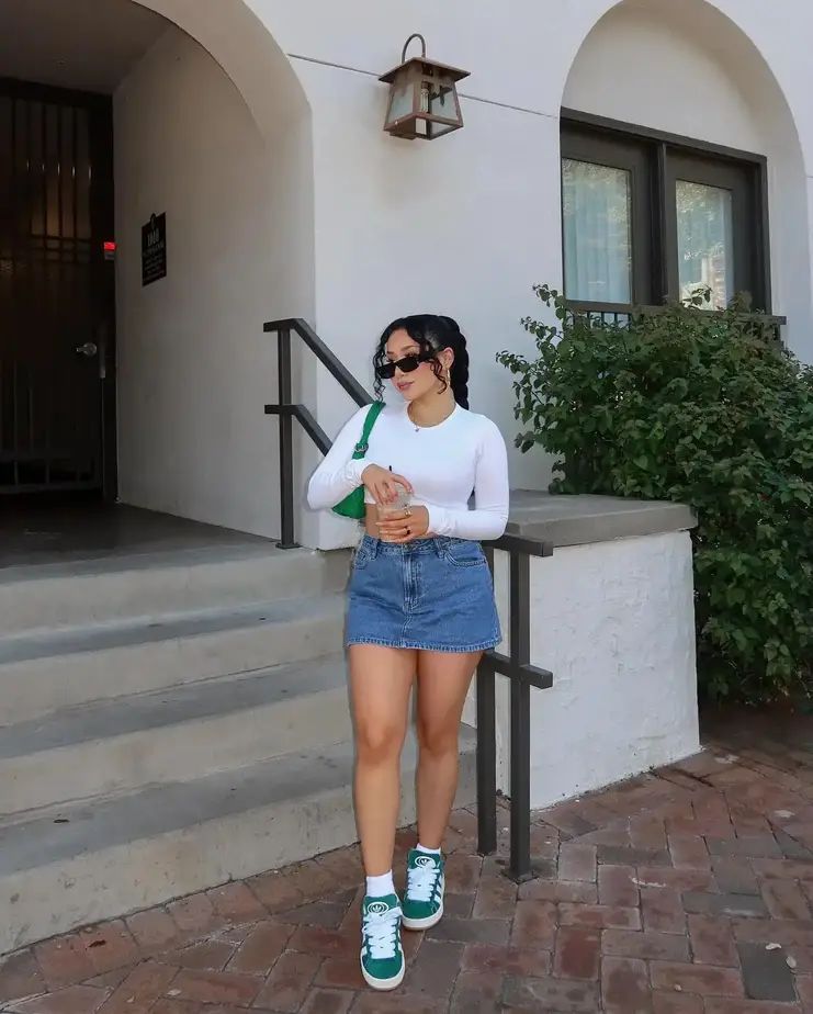 Y2K-inspired denim skirt