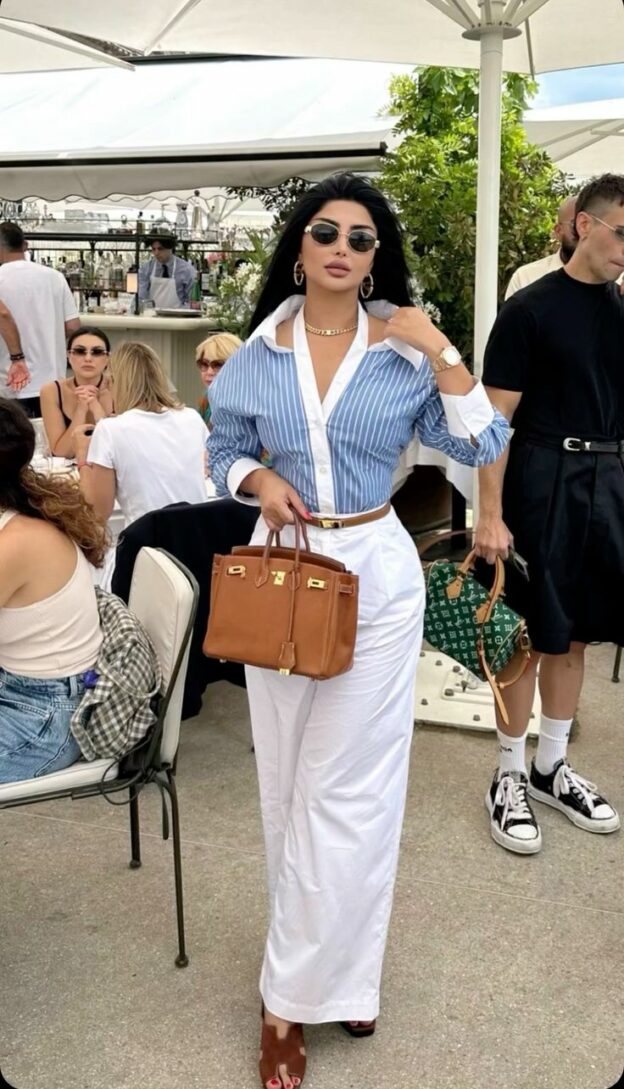 Blue stripped button-up shirts