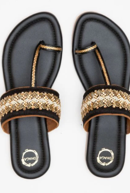 black sandals footwear for women in India
