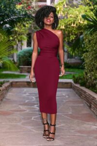Wedding Guest Long Maxi Gown vs. Chic Cocktail Dress: Which Rocks ?