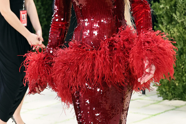 Nicole completed the sparkling look with Chanel jewelry inspired by pieces from the brand’s archives