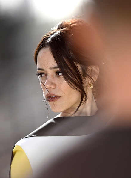 Jenna accessorized her runway-inspired look with the same Suzanne Kalan Golden Stacker mini hoops she wore earlier at BBC Studios, featuring 18-karat-gold accents